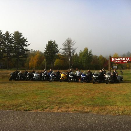 Hiawatha Lodge Inn Eagle River Bagian luar foto
