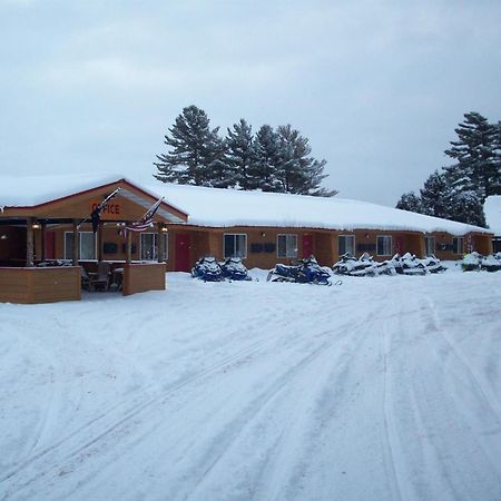 Hiawatha Lodge Inn Eagle River Bagian luar foto