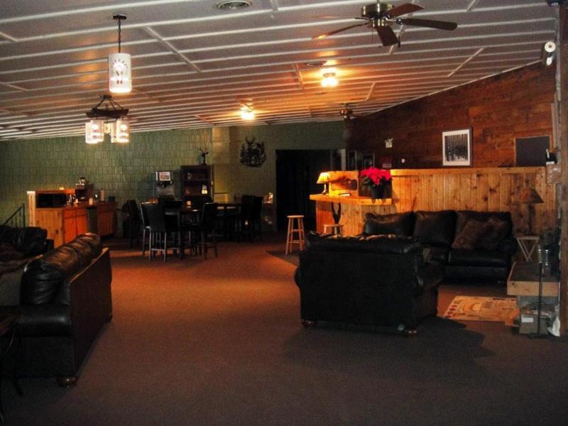Hiawatha Lodge Inn Eagle River Bagian luar foto