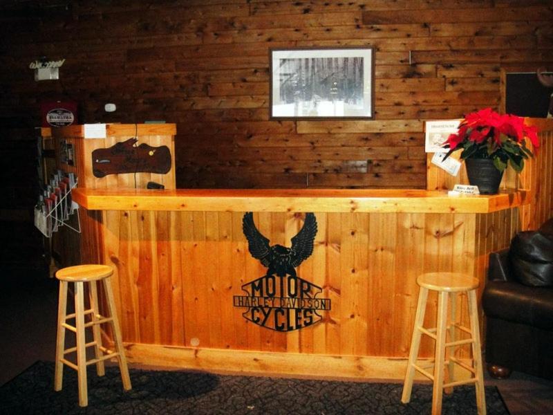 Hiawatha Lodge Inn Eagle River Bagian luar foto